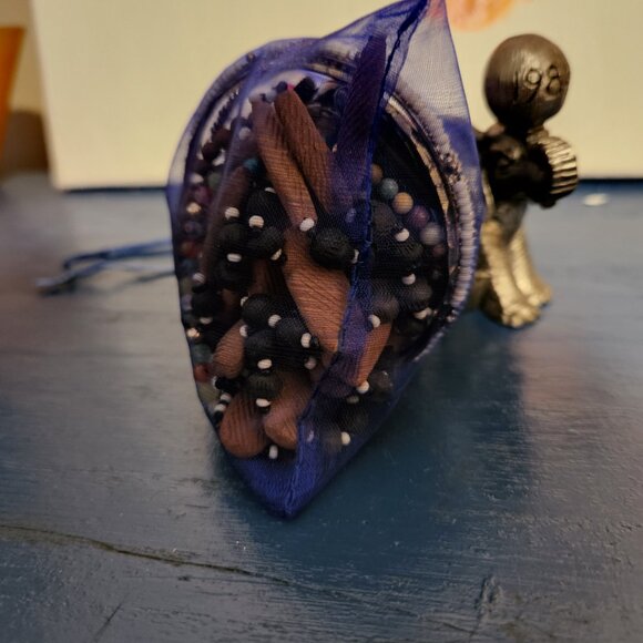 Mystery Jewelry drawstring bag 15+ wearable items| No broken pieces| Silver Tone - Picture 4 of 5